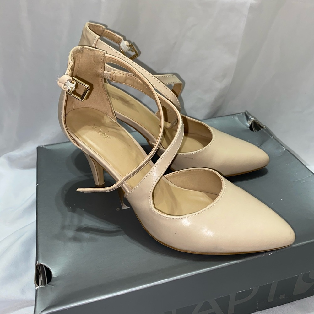 Apt 9 Pumps